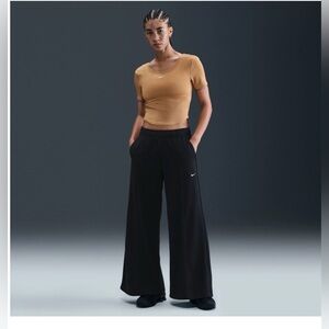 Nike Women's Wide-Leg Black Pants